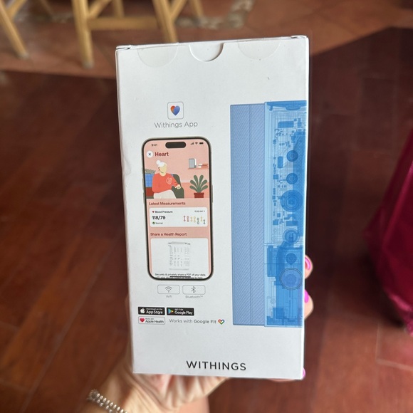 Withings Smart Blood Pressure Monitor - Picture 3 of 4